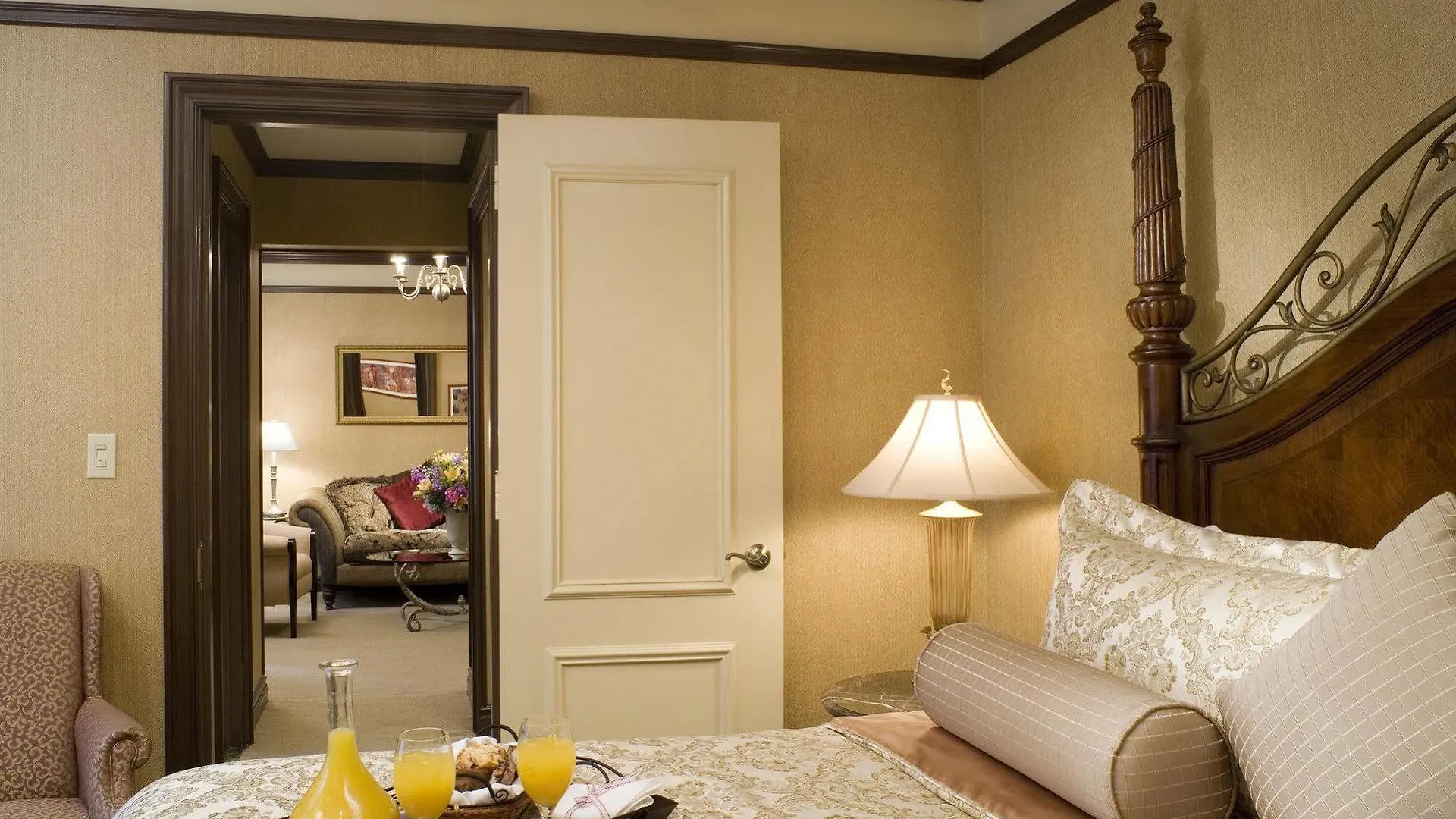 Hotel Lucerne New York