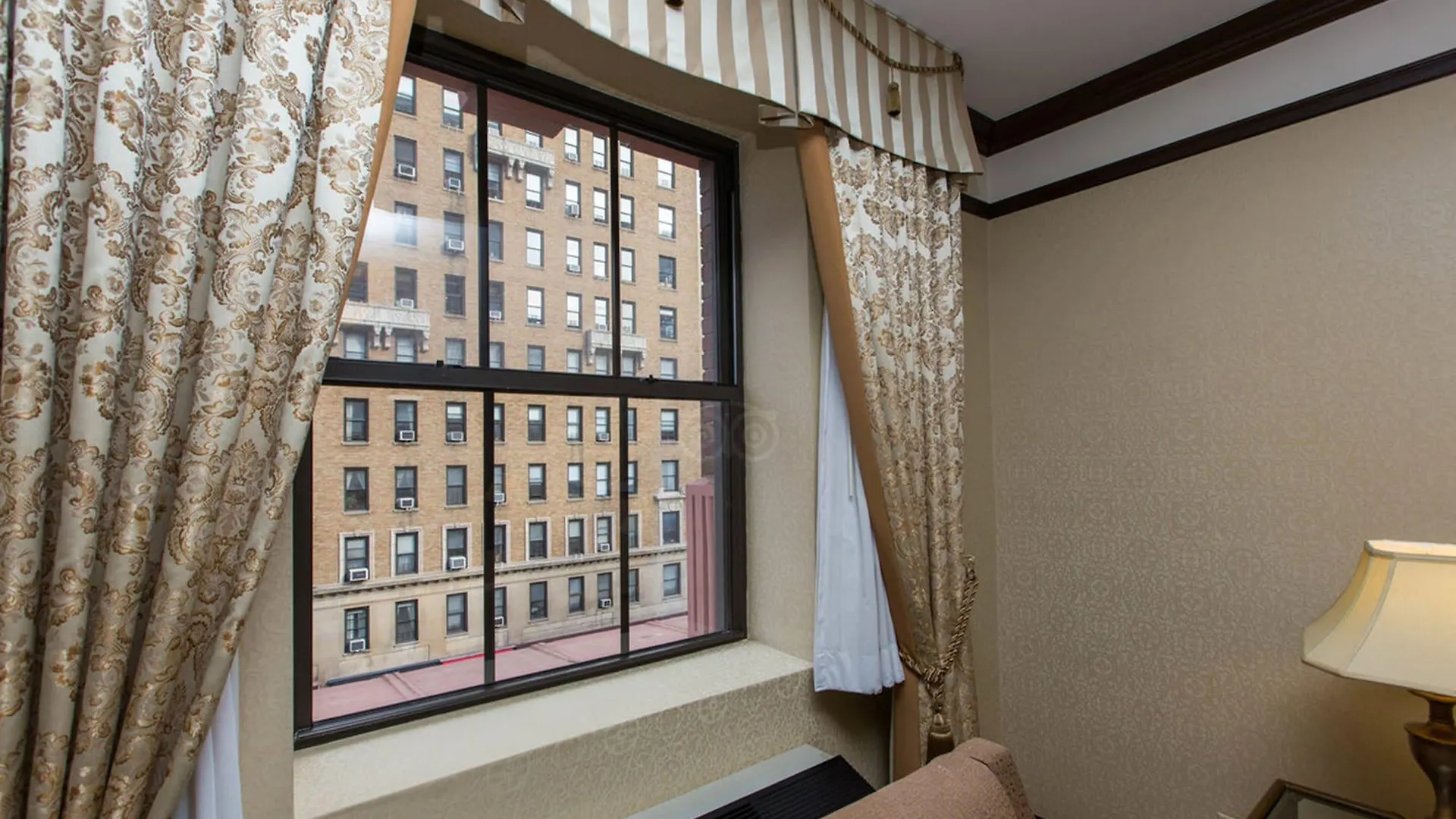 Hotel Lucerne New York